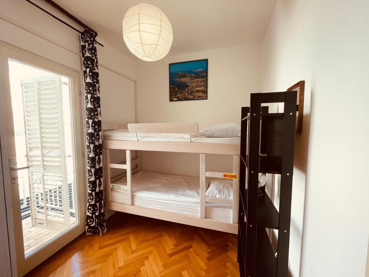 Central Single House With Parking-Top Location! نوفاليا المظهر الخارجي الصورة