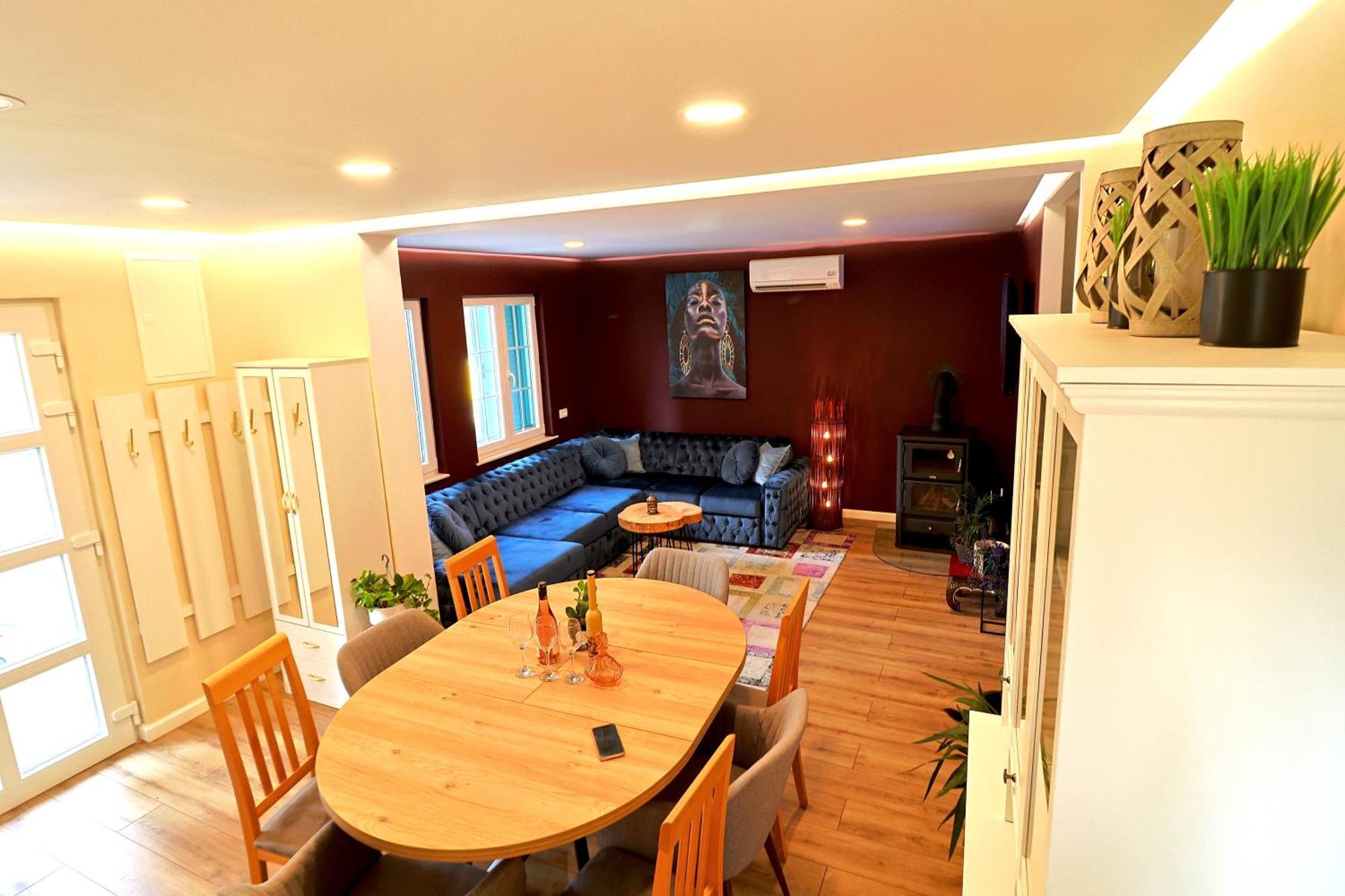 Central Single House With Parking-Top Location! نوفاليا المظهر الخارجي الصورة