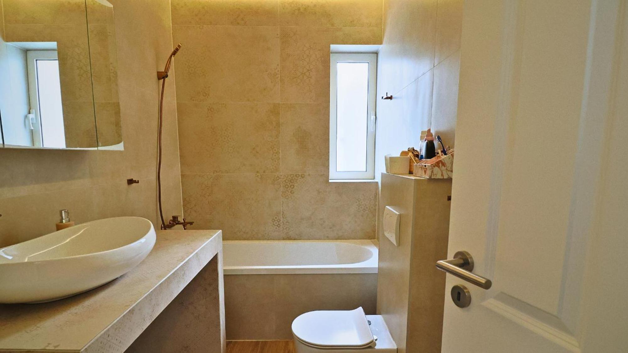 Central Single House With Parking-Top Location! نوفاليا المظهر الخارجي الصورة